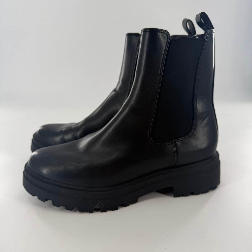 Target‎ Chelsea Ankle Boots Women Size 10 Black Good 2 Inch Platform Lug Sole